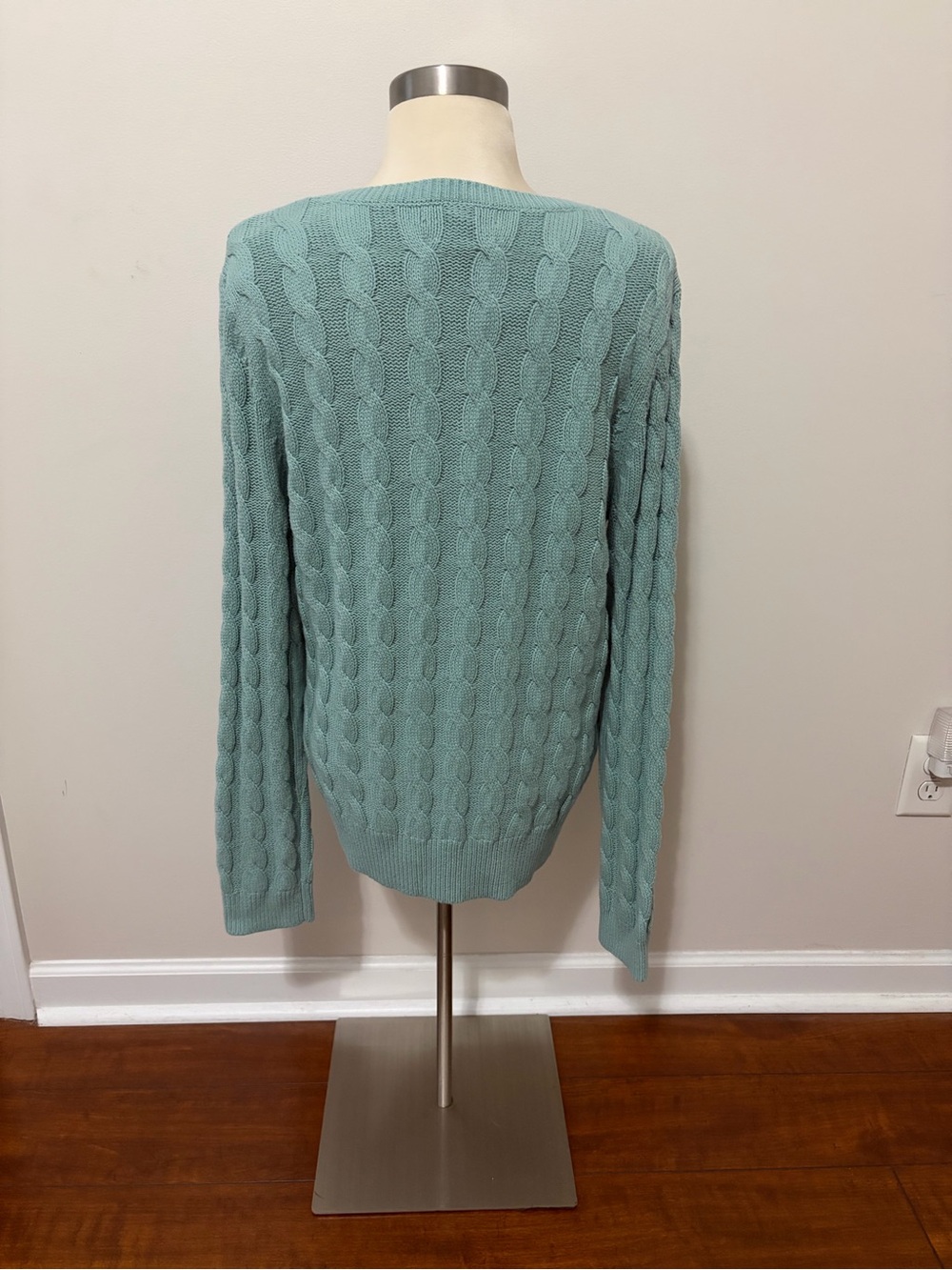 NWT Preswick & Moore L Aquifer Green Cable Knit V-Neck Sweater L - Picture 4 of 8